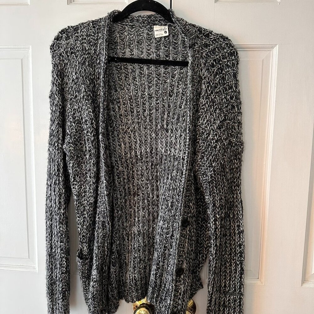 Full Tilt Salt & Pepper Gray Long V Neck Cardigan - Size Medium - Picture 2 of 4